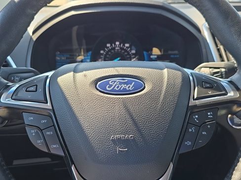 Used 2024 Ford Edge Titanium AWD/4WD image 20