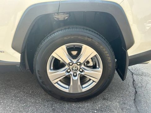Used 2024 Toyota RAV4 XLE w/ Convenience Package AWD/4WD image 27
