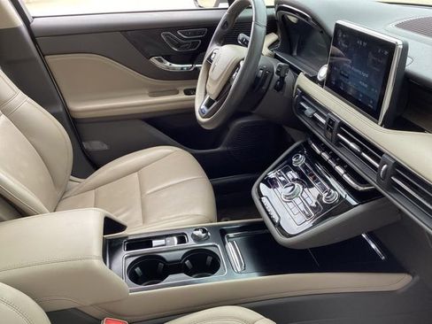 Used 2022 Lincoln Corsair Reserve w/ Equipment Group 201A image 21