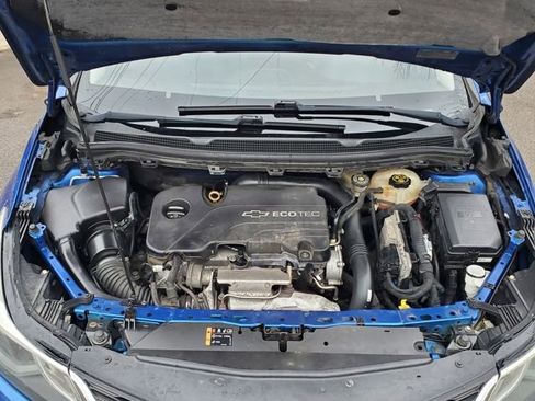 Used 2016 Chevrolet Cruze LT w/ Convenience Package FWD image 10