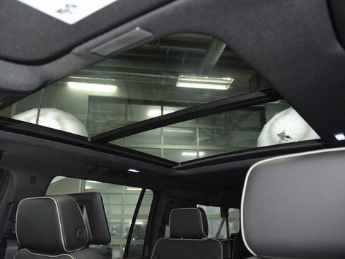 New 2025 Chevrolet Suburban Premier image 50