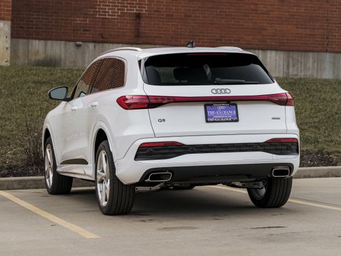 New 2025 Audi Q5 Premium Plus image 5