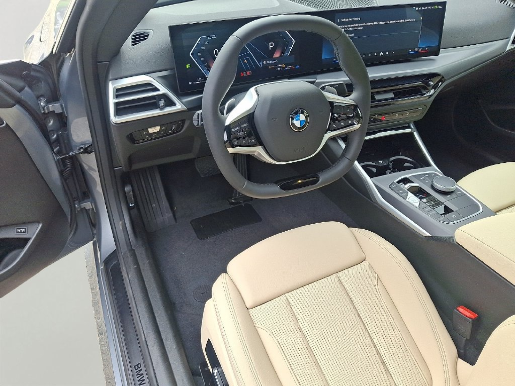 Used 2025 BMW 230i xDrive Coupe w/ Convenience Package AWD/4WD image 10