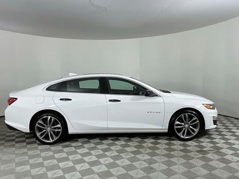Used 2024 Chevrolet Malibu LT FWD image 2