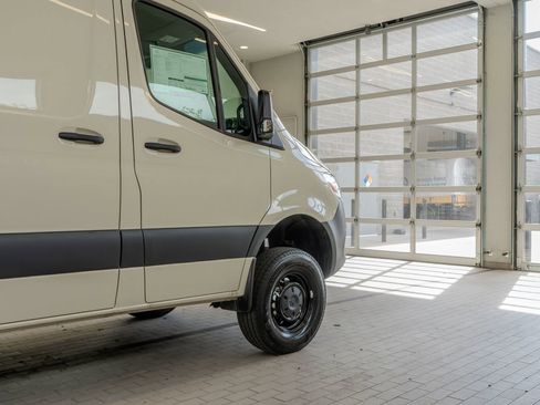 New 2025 Mercedes-Benz Sprinter 2500 image 30