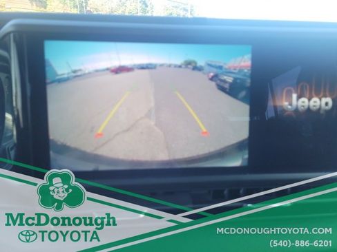 Used 2024 Jeep Wrangler Sport S image 16