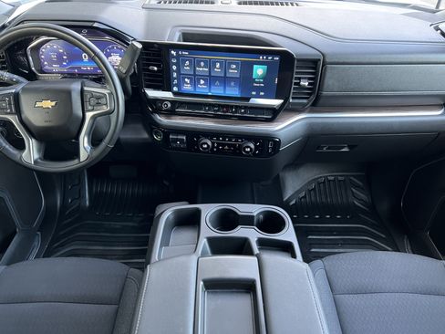 Used 2025 Chevrolet Silverado 2500 LT w/ Convenience Package AWD/4WD image 33