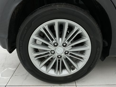 Used 2020 Hyundai Kona SEL FWD image 46