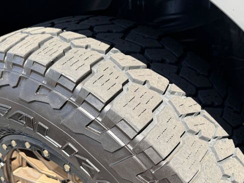 Used 2020 Ford F150 Raptor w/ Equipment Group 802A Luxury AWD/4WD image 14