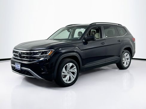 Used 2023 Volkswagen Atlas SE image 1