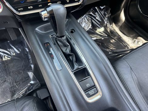 Certified 2019 Honda HR-V EX-L image 23