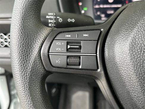 Used 2024 Honda Accord EX image 19