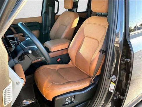Used 2023 Land Rover Defender 130 First Edition image 27
