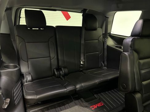 Used 2018 GMC Yukon Denali w/ Open Road Package AWD/4WD image 19