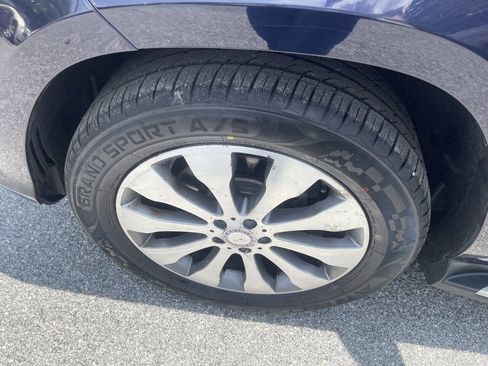 Used 2017 Mercedes-Benz GLS 450 4MATIC image 36