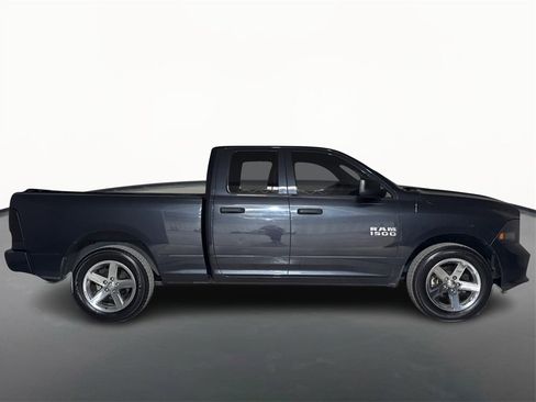 Used 2017 RAM 1500 Express image 4
