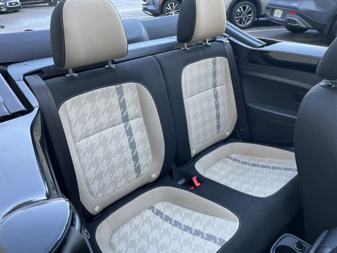 Used 2018 Volkswagen Beetle 2.0T Coast w/ Coast Lighting Package image 18