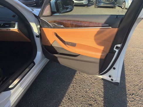 Used 2017 BMW 540i xDrive image 47