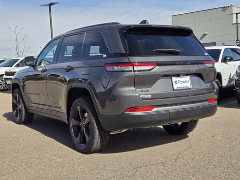 New 2026 Jeep Grand Cherokee Limited w/ Limited Altitude Package AWD/4WD image 4