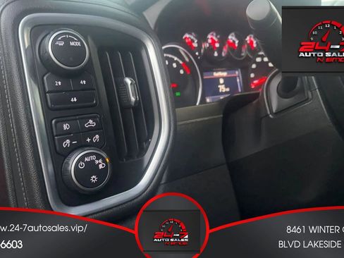 Used 2022 Chevrolet Silverado 2500 LT w/ Convenience Package image 22