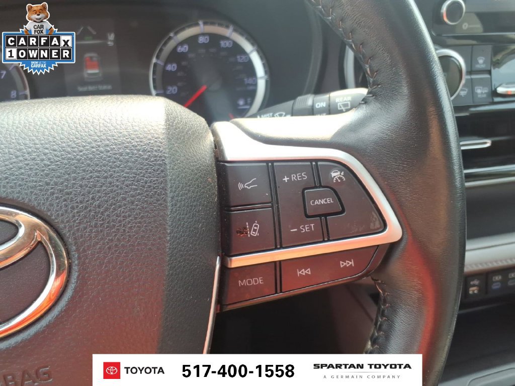Used 2022 Toyota Highlander LE AWD/4WD image 19