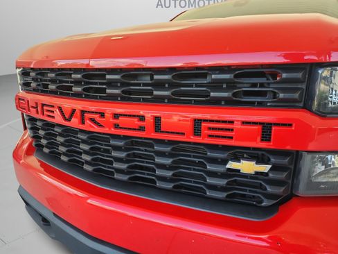 Used 2022 Chevrolet Silverado 1500 Custom w/ Safety Confidence Package RWD image 26