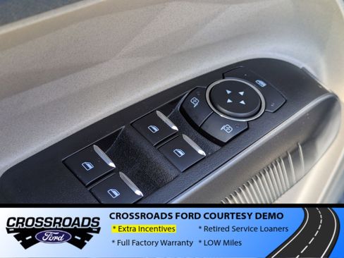 New 2025 Ford Maverick Lariat w/ 4K Tow Package image 10