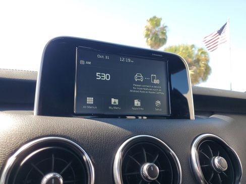 Used 2021 Kia Stinger GT-Line image 23