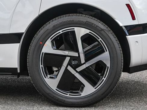 New 2026 Hyundai Ioniq 9 Calligraphy AWD/4WD image 8