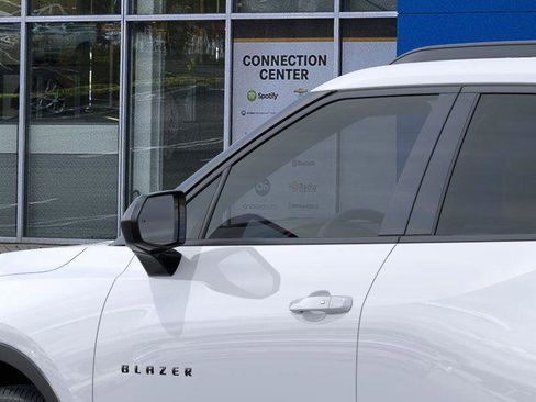 New 2026 Chevrolet Blazer LT w/ Convenience Package image 12