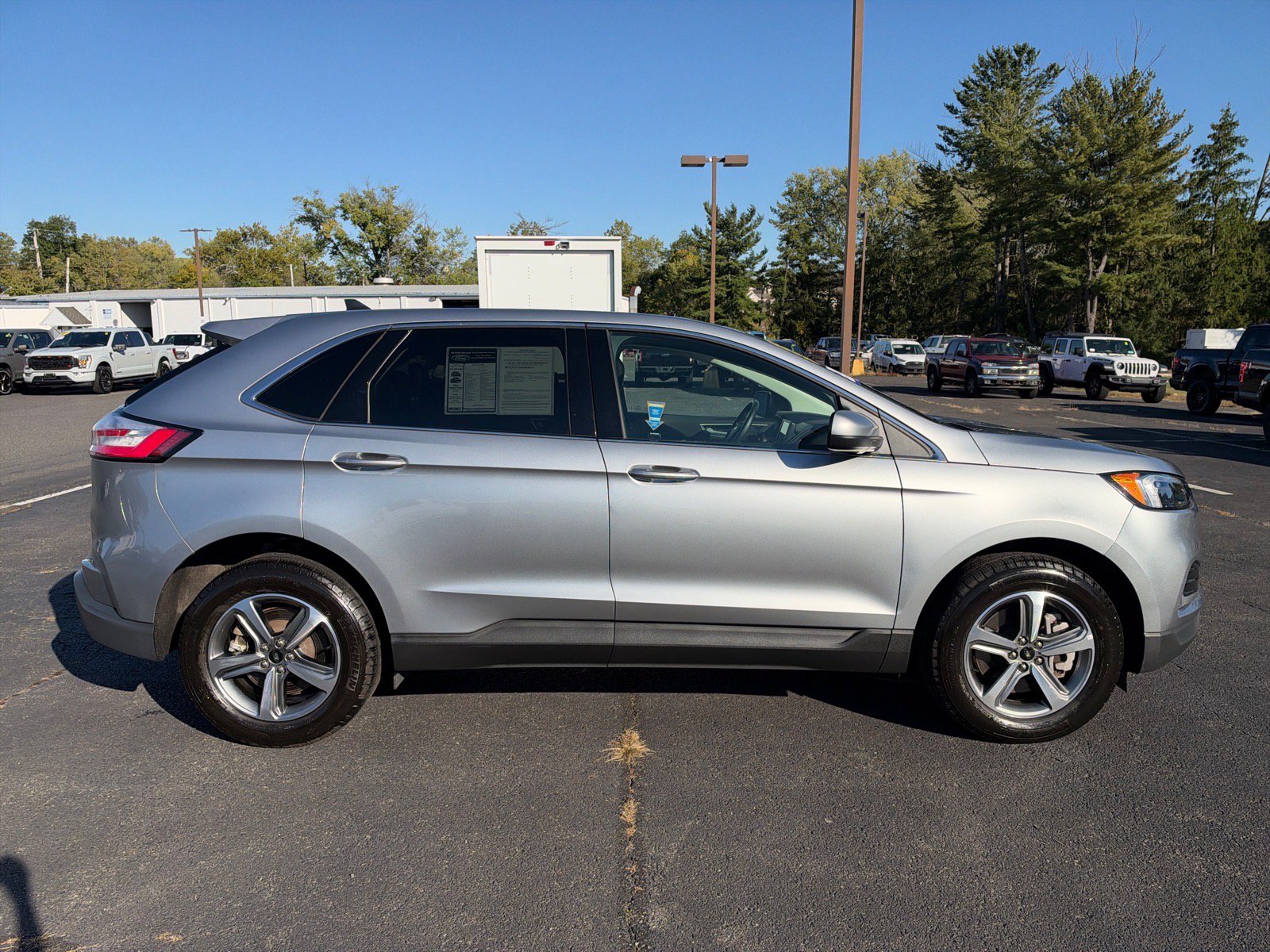 Used 2024 Ford Edge SEL w/ Convenience Package AWD/4WD image 17