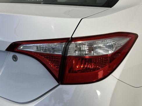 Used 2016 Toyota Corolla L image 29