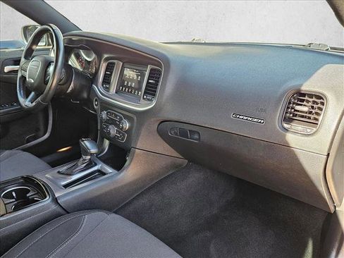 Used 2022 Dodge Charger SXT w/ Blacktop Package image 21