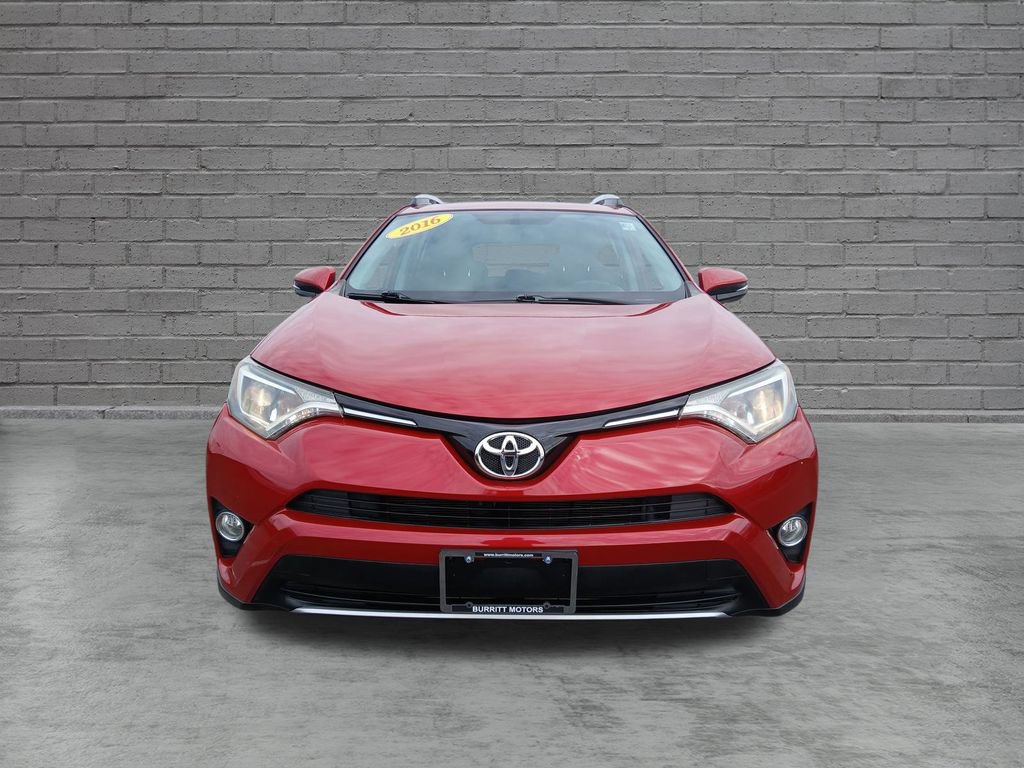 Used 2016 Toyota RAV4 XLE FWD image 9