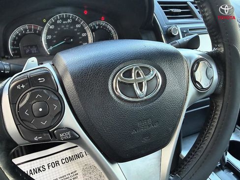 Used 2012 Toyota Camry SE image 17