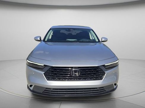 Used 2023 Honda Accord Touring image 5