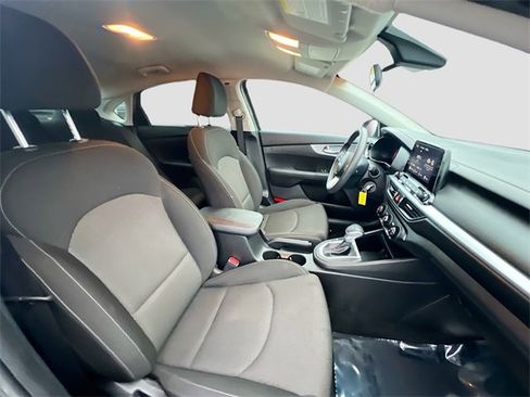Used 2023 Kia Forte LXS image 25