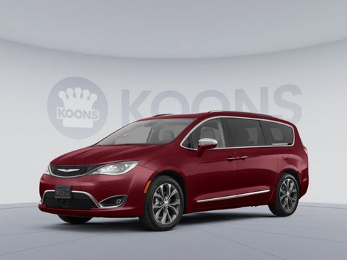 Used 2018 Chrysler Pacifica Limited w/ Tire & Wheel Group FWD image 1