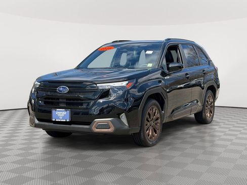Used 2025 Subaru Forester Sport AWD/4WD image 3