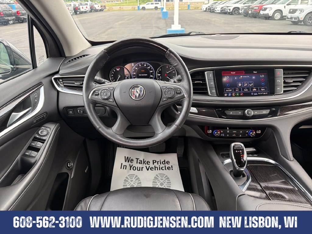 Used 2021 Buick Enclave Avenir w/ Avenir Technology Package AWD/4WD image 13