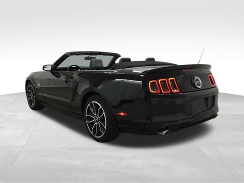 Used 2014 Ford Mustang GT Premium w/ Electronics Package RWD image 11