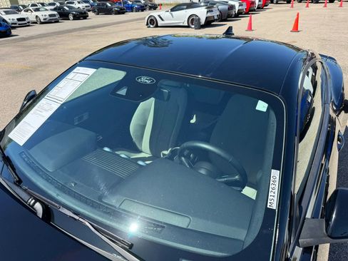 Used 2021 Ford Mustang Coupe image 12