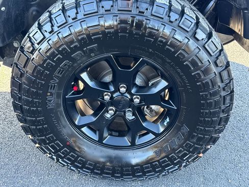 Used 2021 Jeep Wrangler Unlimited Sport image 11