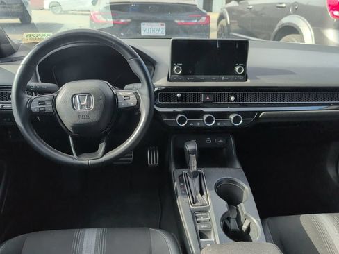 Used 2023 Honda Civic Sport image 6