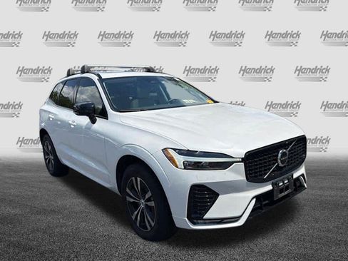 Used 2024 Volvo XC60 B5 Core w/ Protection Package Premier AWD/4WD image 2