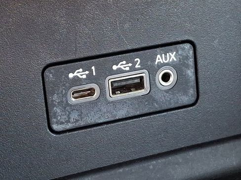 Used 2023 Nissan Sentra SV image 25