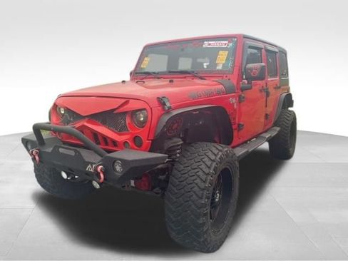 Used 2018 Jeep Wrangler Unlimited Sport S AWD/4WD image 3