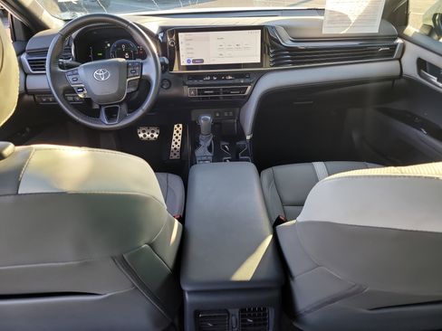 Certified 2025 Toyota Camry SE image 14