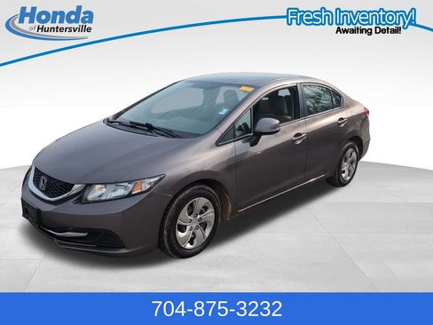 Used 2013 Honda Civic LX image 4