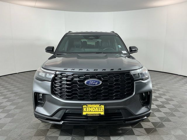 Used 2026 Ford Explorer ST-Line AWD/4WD image 2